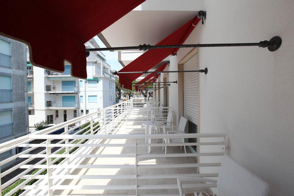 Hotel Derby S Lido di Jesolo Exteriör bild